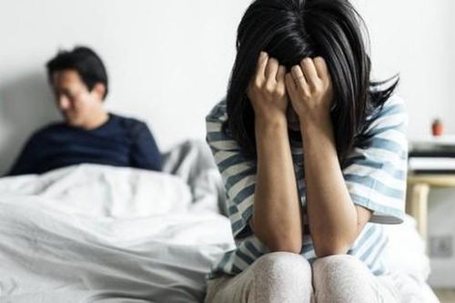 Chồng lộ bí mật đáng sợ trong chuyến du xuân đầu năm cùng vợ