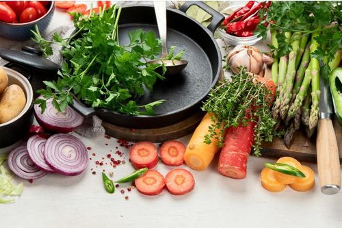 Nên ăn và không ăn gì để tăng đề kháng khi thời tiết thay đổi?