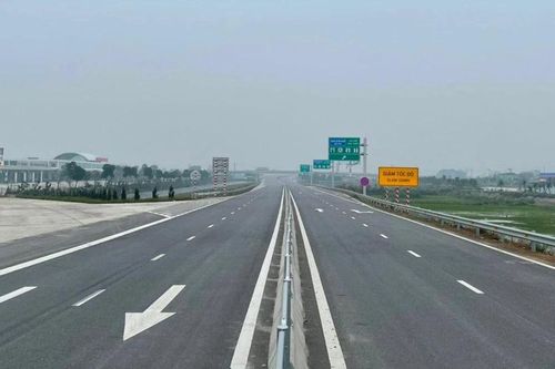 Nhiều tuyến đường bộ cao tốc được đẩy sớm tiến độ đầu tư