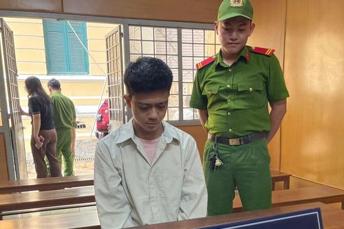 Bị cáo 'tạt axit 4 cấp trên' phản cung khi hầu tòa