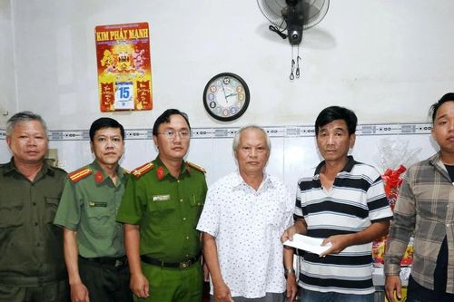 Hỗ trợ gia đình người tham gia lực lượng bảo vệ ANTT ở cơ sở qua đời