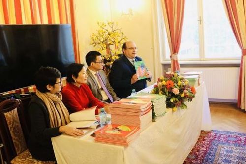 Lan tỏa truyền thống văn hóa dân tộc và tiếng Việt trong cộng đồng người Việt Nam tại Áo
