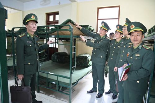 Đảm bảo tốt công tác hậu cần, kỹ thuật cho công tác huấn luyện