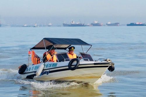 Giữ bình yên khu vực cửa khẩu cảng biển thành phố Hồ Chí Minh