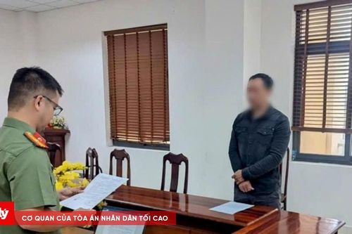 Vận động thành công đối tượng trốn ra nước ngoài về đầu thú
