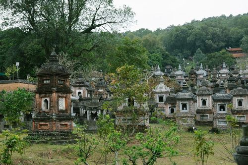 Ngôi chùa cổ thiết kế lạ cách Hà Nội 55km, sở hữu nhiều 'báu vật' nổi tiếng
