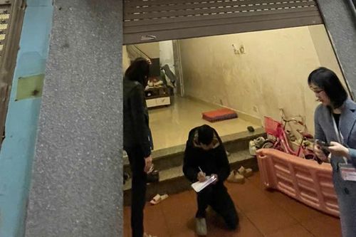 Vụ bé gái 5 tháng tuổi tử vong ở Hà Nội: Người phụ nữ trông trẻ khai gì?