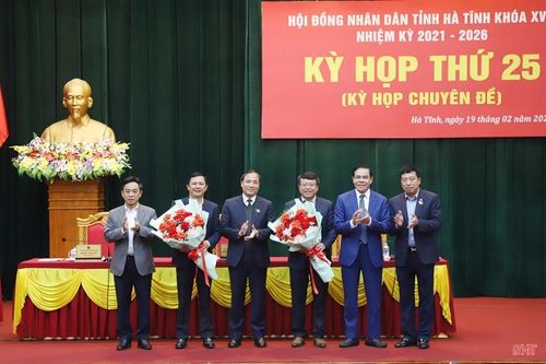 Bí thư Thành ủy Hà Tĩnh giữ chức vụ Phó Chủ tịch UBND tỉnh