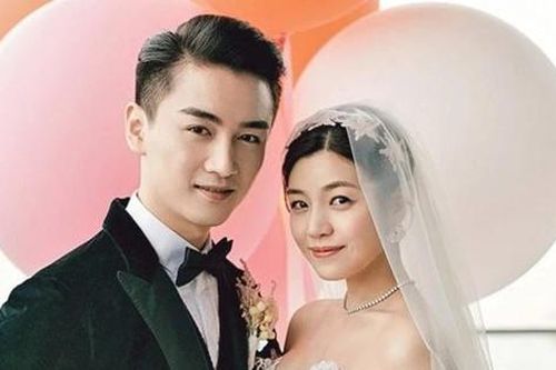 Sự nghiệp và khối tài sản của cặp vợ chồng nổi tiếng vừa thông báo ly hôn