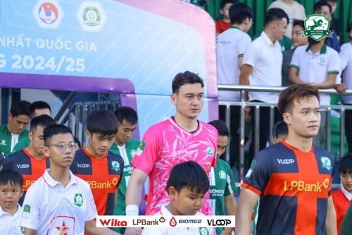 Đặng Văn Lâm đón niềm vui kép, HLV Kim Sang-sik có thay đổi cực lớn với ĐT Việt Nam?