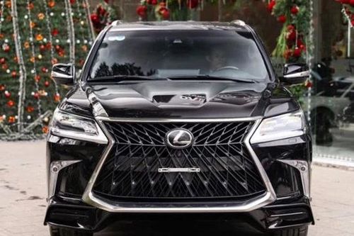Lăn bánh 6 năm, di chuyển 80.000 km, Lexus LX 570 MBS vẫn 'đắt xắt ra miếng'
