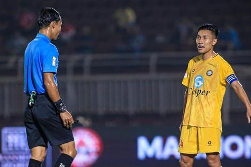 CLB Thanh Hóa nghi ngờ trọng tài tiêu cực, đề nghị điều tra làm rõ