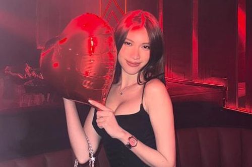 Tình cảnh của Hoa hậu Việt mất sạch đồ ở nước ngoài