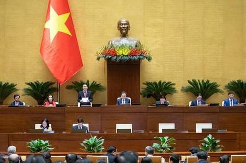 Chủ tịch UBND tỉnh được quyết định áp dụng các biện pháp cấp bách khác với quy định pháp luật