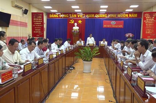 Huyện Thoại Sơn phấn đấu xóa nhà tạm trước ngày 19/5