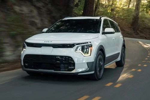 Kia Niro EV 2025: Xe điện nhỏ gọn, giá khoảng 720 triệu đồng