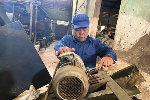 Người đảng viên, công nhân lao động tiêu biểu