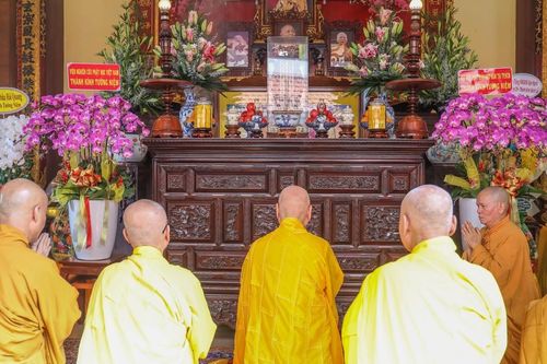 Lễ tưởng niệm Đại lão Hòa thượng Thích Tịnh Khiết tại thiền viện Vạn Hạnh và tổ đình Tường Vân