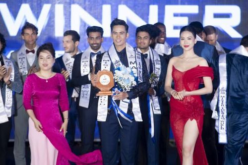 Nguyễn Hữu Hưng đăng quang Nam vương Du lịch thế giới 2025