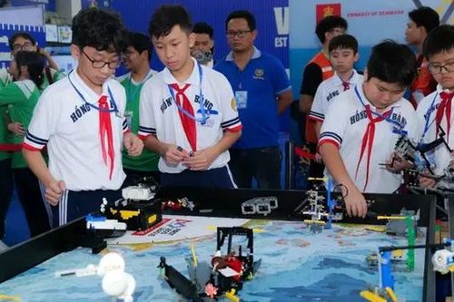 Học sinh Việt Nam tham gia sân chơi robot lớn nhất