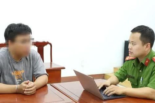 Thực hư vụ 'nam sinh viên bị nhóm lừa đảo giả danh công an tới trường đọc lệnh bắt'