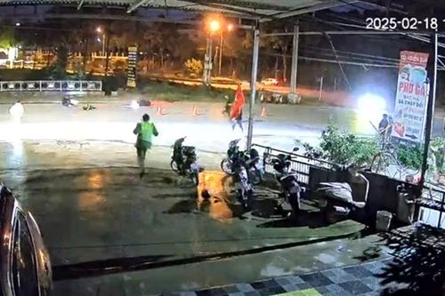 Truy người giao phương tiện trong vụ 'thông chốt' khiến cán bộ Công an bị thương