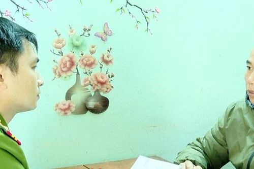 Bắt đối tượng cướp giật điện thoại của cụ bà U70