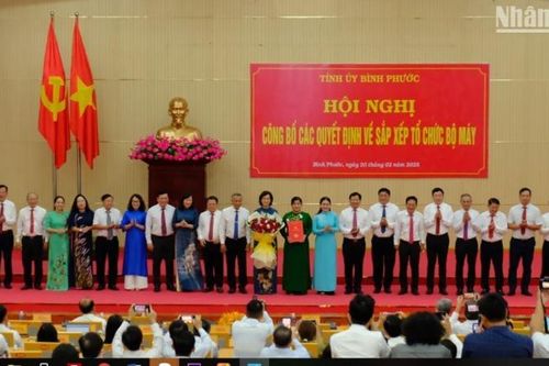 Bình Phước công bố các quyết định về sắp xếp tổ chức bộ máy