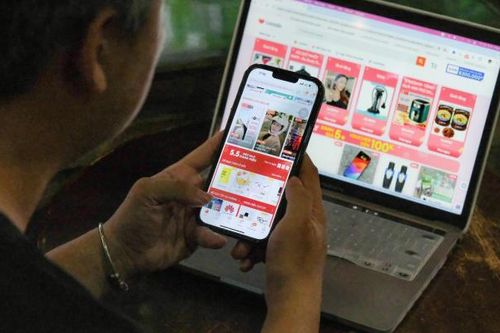Dừng miễn thuế giá trị gia tăng với hàng nhập khẩu trị giá thấp: Thúc đẩy người tiêu dùng chọn hàng nội địa