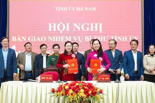 Bà Lê Thị Thủy thôi giữ chức Bí thư Tỉnh ủy Hà Nam
