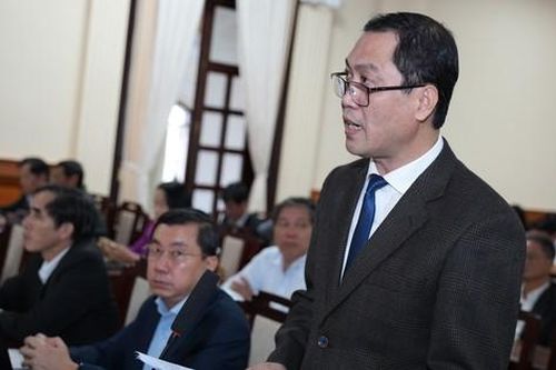 Sở Nội vụ TP Huế lý giải việc xét tặng huân chương cho Giám đốc Sở Y tế có cấp dưới bị khởi tố
