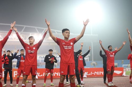 Khoảnh khắc Thể Công Viettel vô địch lượt đi V-League