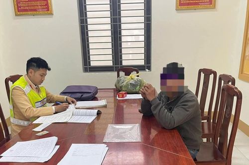 Công an triệu tập thanh niên chặn ô tô trên đèo Đá Trắng