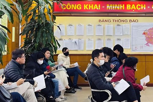 Thầy cô chật vật đăng ký kinh doanh dạy thêm