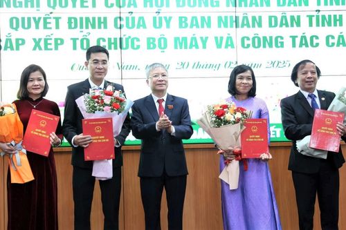 Quảng Nam bổ nhiệm loạt giám đốc sở, 2 sở ở Đắk Lắk phình cấp phó sau hợp nhất