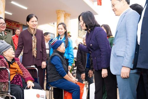 Khám, chữa bệnh miễn phí cho người dân khó khăn tại Tuyên Quang