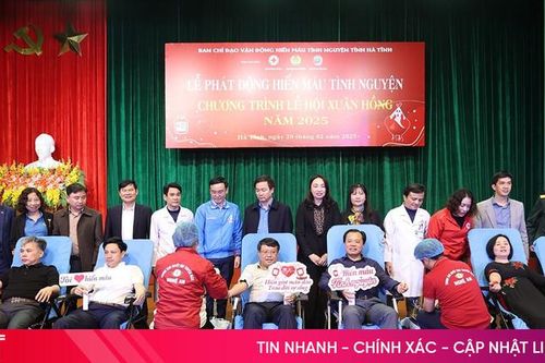 Hơn 850 tình nguyện viên tham gia hiến máu tại Lễ hội Xuân hồng 2025