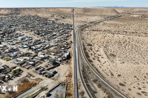 Mỹ và Mexico nhất trí tăng cường tuần tra chung dọc biên giới