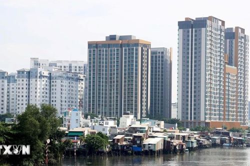 Thành phố Hồ Chí Minh di dời toàn bộ nhà trên và ven sông kênh rạch