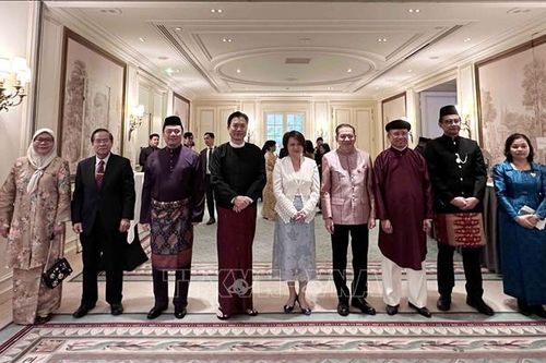 Việt Nam góp sắc màu văn hóa tại 'Đêm ASEAN' ở Pháp