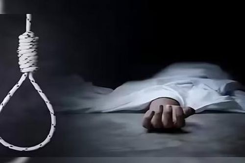 Phát hiện nam sinh tử vong trên cây