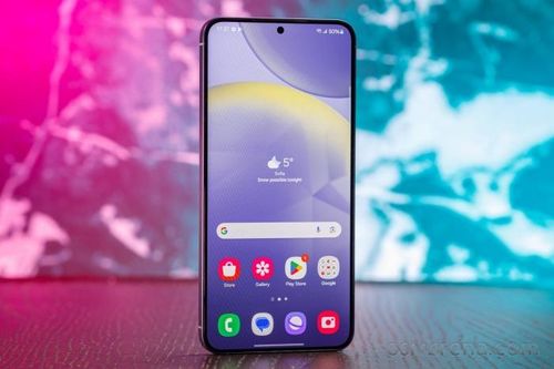 Vua AI màn to Galaxy S24 Plus giảm cực sâu cuối tháng 2, giá rẻ đe nẹt iPhone 16 Plus