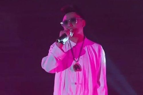 Nam ca sĩ nổi tiếng qua đời ở tuổi 39 vì bệnh lao và tiểu đường