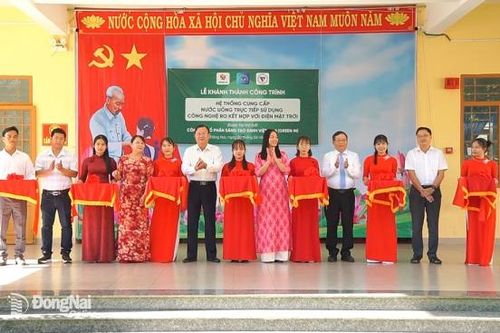 Khánh thành hệ thống nước sạch phục vụ hơn 500 học sinh tại xã Phú Lý