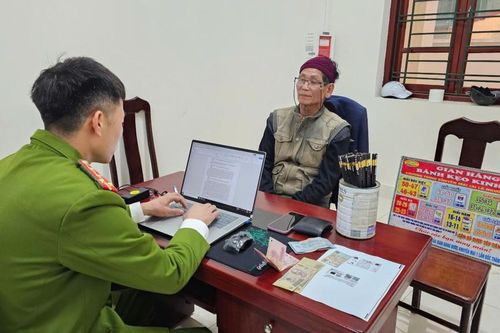 Công an phường Chi Lăng phát hiện một đối tượng tổ chức đánh bạc trá hình dịp lễ hội đầu xuân