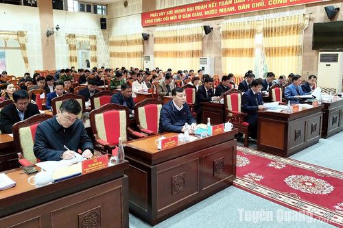 HĐND huyện Na Hang thông qua 5 tờ trình, dự thảo Nghị quyết