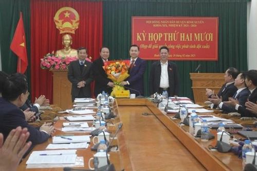Vĩnh Phúc: Ông Nguyễn Mạnh Hùng được bầu giữ chức Chủ tịch HĐND huyện Bình Xuyên