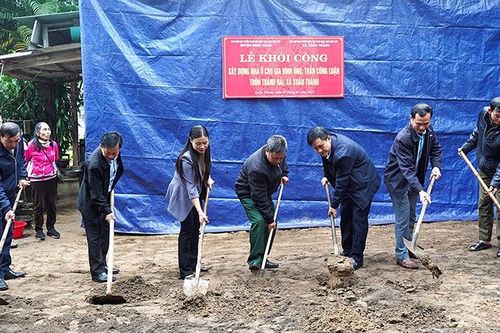 Nghi Xuân (Hà Tĩnh): Khởi công nhà tình nghĩa cho nhiều gia đình khó khăn