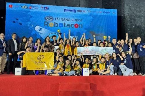 Dù đạt quán quân, nhưng hai đội thi đến từ Huế khó tham gia chung kết STEM Robot tại Mỹ