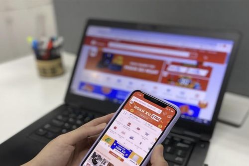 Áp thuế hàng nhập khẩu giá trị nhỏ, cơ hội cho hàng nội đi lên?